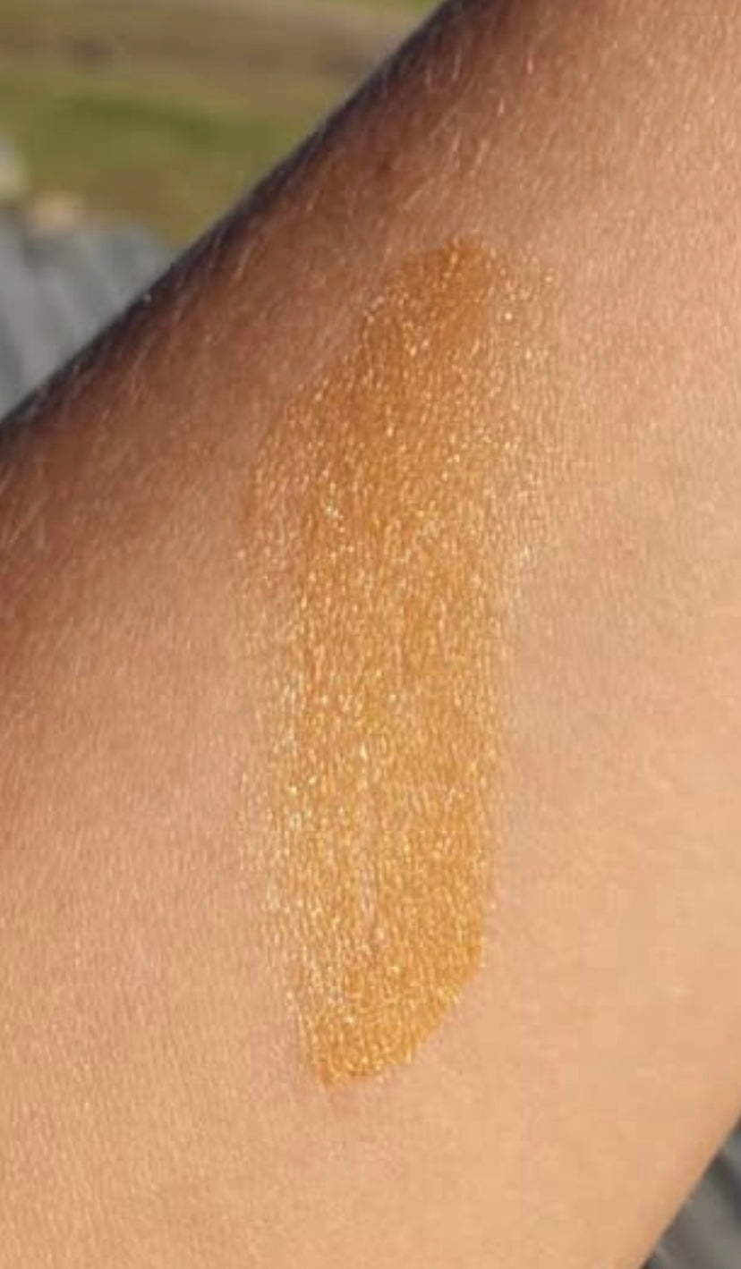 Iluminador facial GOLDEN